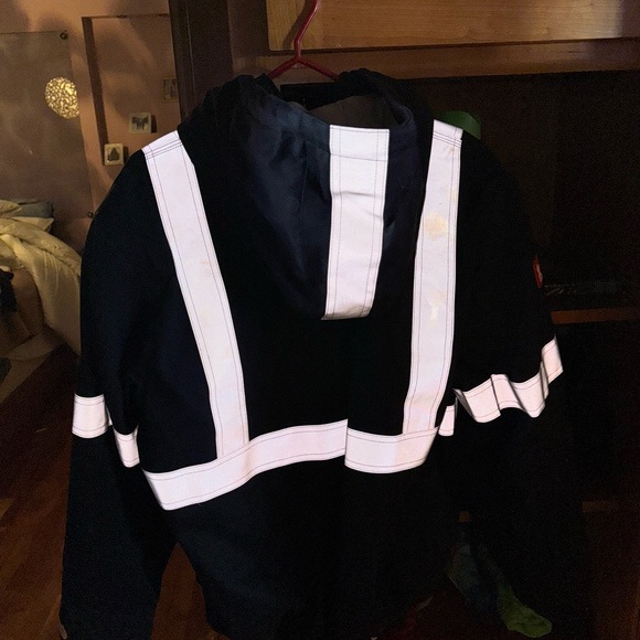 OSHA approved Jacket/fire rated - Picture 2 of 3
